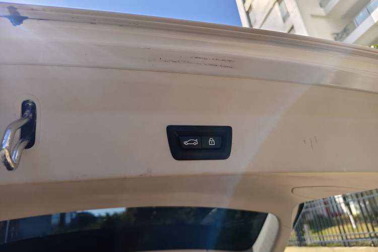 Used BMW iX3 2021 Updated Leading Edition
