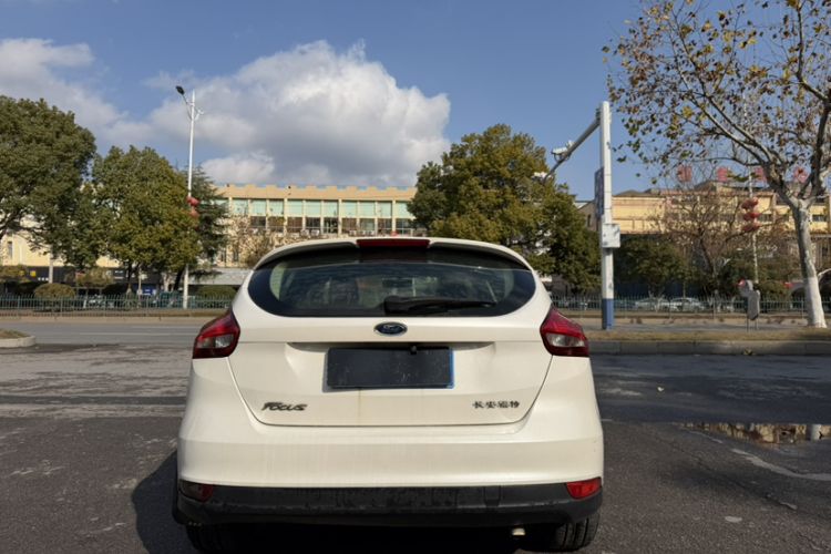 Used Ford Focus 2015 Hatchback 1.6L Automatic Comfort Model