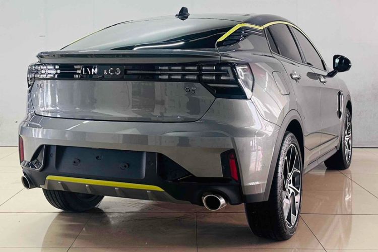 Used Lynk & Co 05 2022 2.0T Two-Wheel Drive Shine Halo
