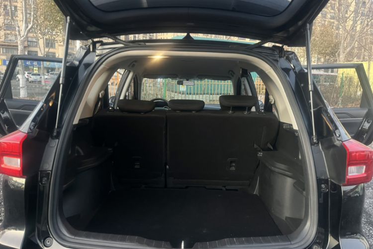 Used Haval M6 2019 1.5T DCT Two-Wheel Drive Urban Version China VI Standard
