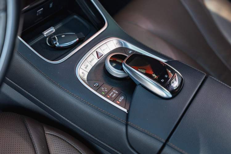 Used Mercedes-Benz S-Class 2014 S 320 L Business Model
