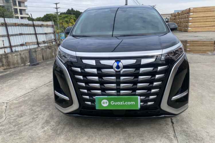 Used Denza D9 2022 DM-i 970 Four-Wheel Drive Prestige Model
