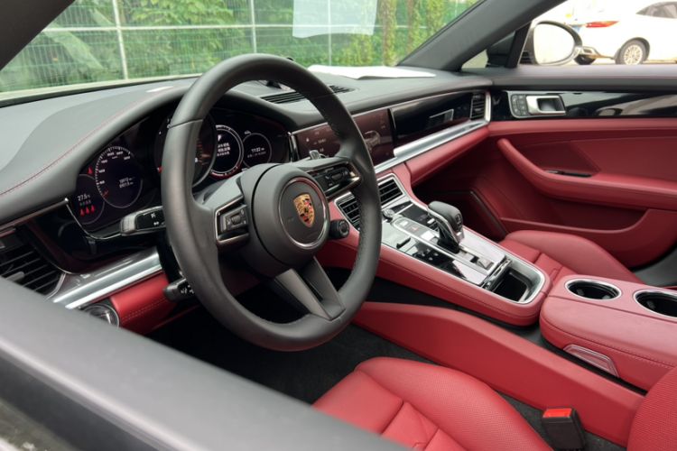 Used Porsche Panamera 2023 Panamera 2.9T Platinum Edition
