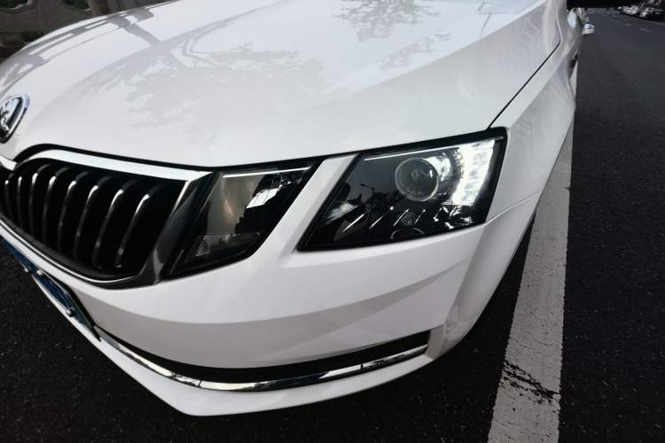 Used Skoda Octavia 2019 1.5L Automatic Smart Drive Luxury Edition China V Standard
