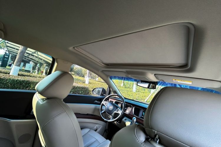 Used Buick GL8 2018 28T Luxury Model China VI Standard
