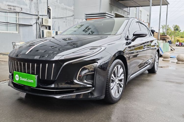 Used Hongqi E-QM5 2022 431 km Charge & Enjoy Edition