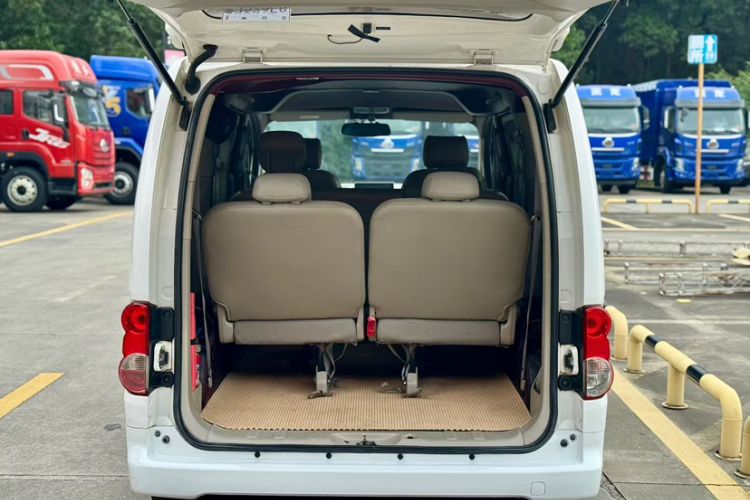 Used Nissan NV200 2016 Revised Version 1.6L Manual Luxury Edition
