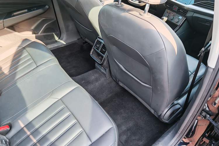 Used Volkswagen Passat 2024 280TSI Business Edition
