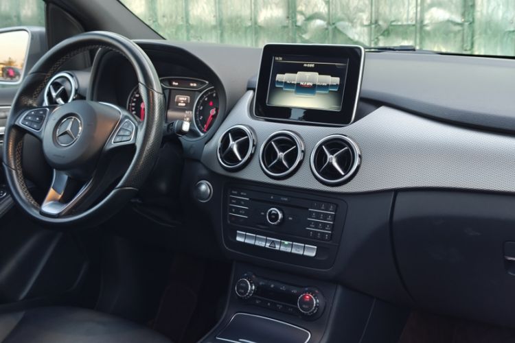 Used Mercedes-Benz B-Class 2015 B 200 Fashion Model
