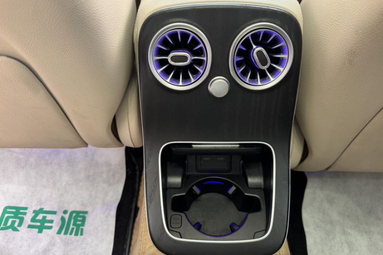 Used Mercedes-Benz E-Class 2022 Second Facelift E 300 L Fashion Edition
