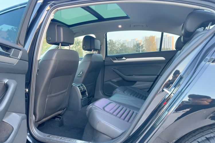 Used Volkswagen Magotan 2017 330TSI DSG Leading Model