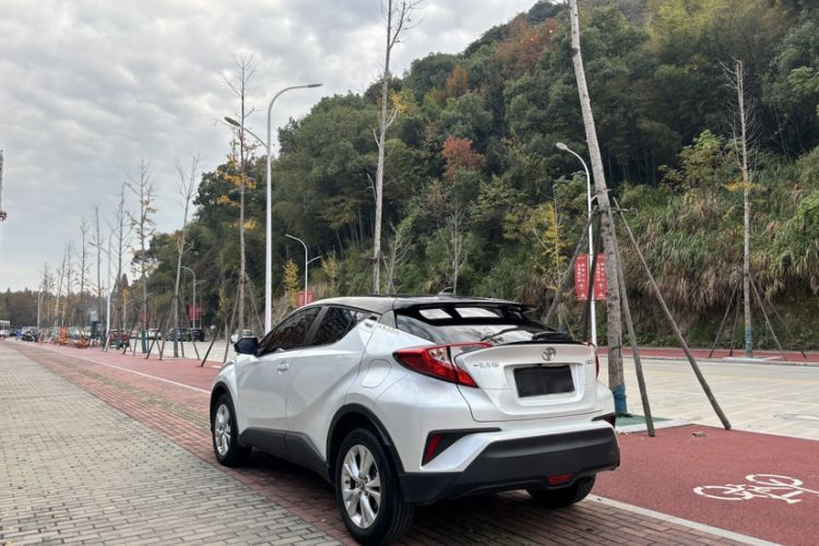 Used Toyota IZOA 2021 2.0L Enjoy Edition
