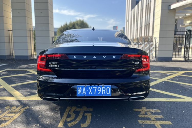 Used Volvo S90 2020 T5 Zhiyi Luxury Edition
