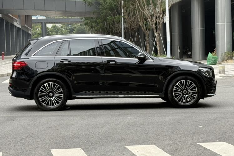 Used Mercedes-Benz GLC 2019 GLC 260 4MATIC Dynamic Edition
