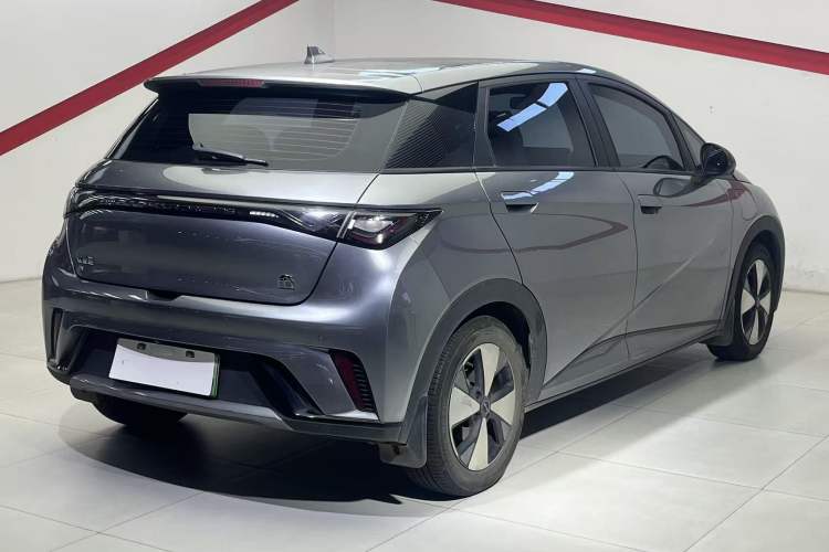 Used BYD Dolphin 2023 420 km Fashion Edition
