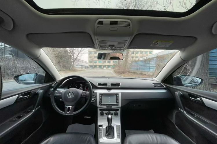 Used Volkswagen Magotan 2015 1.8TSI Advanced Model
