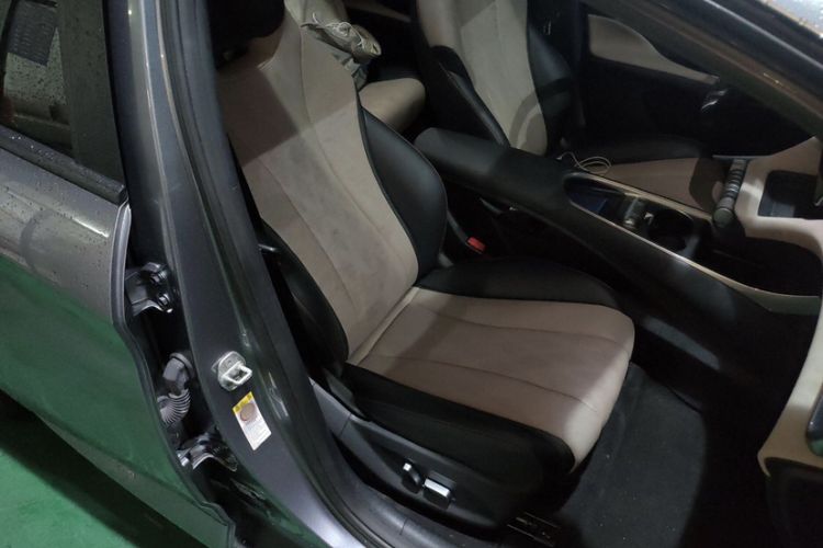 Used BYD Dolphin 2023 420 km Fashion Edition
