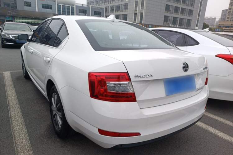 Used Skoda Octavia 2017 1.6L Automatic Chuanxing Edition
