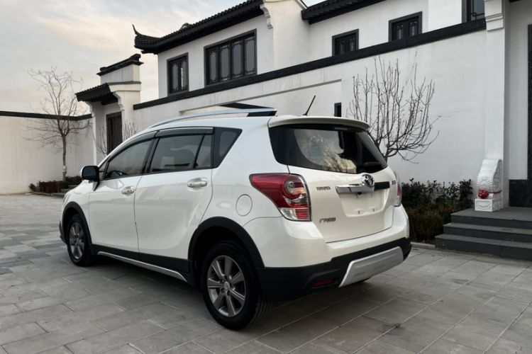 Used Toyota Verso 2015 180E CVT Crossover Edition
