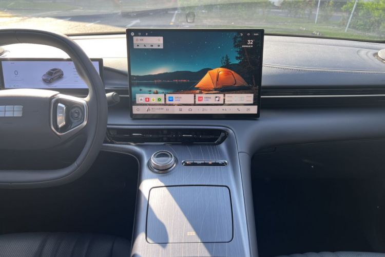 Used  E5 2024 530km Long-Range Version
