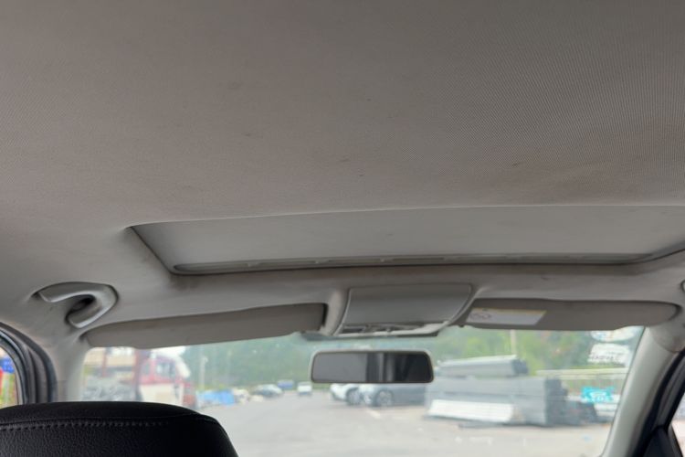 Used Volkswagen Lavida 2013 Restyled Classic 1.6L Manual Comfort Edition
