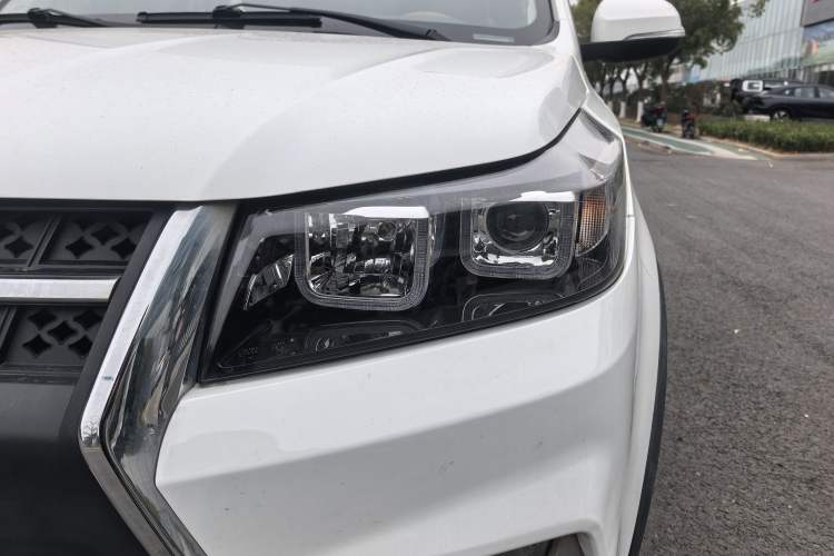 Used HYOSOW S3 2016 S3L 1.5L Manual Prestige Edition
