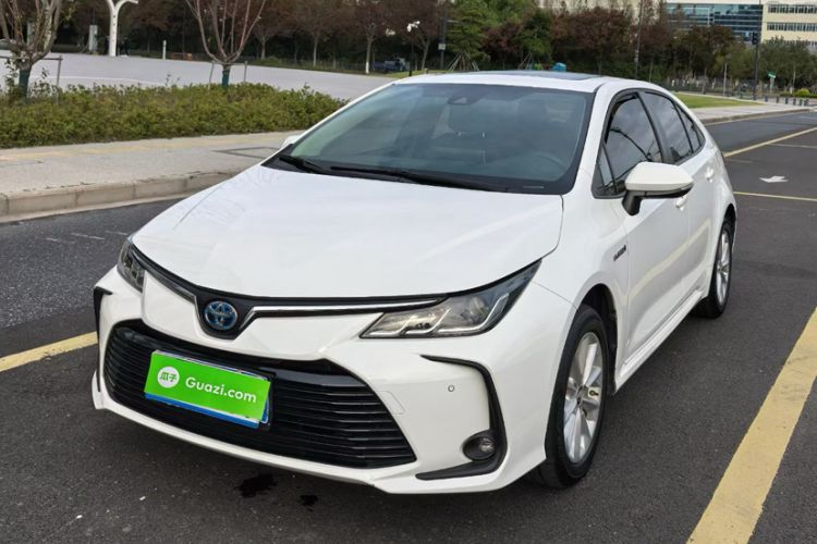Used Toyota Corolla 2021 Dual-Motor 1.8L E-CVT Elite Edition
