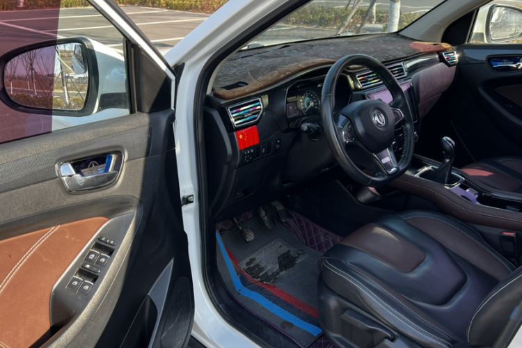 Used Dongfeng Fengon 580 2016 1.5T Manual Luxury Version