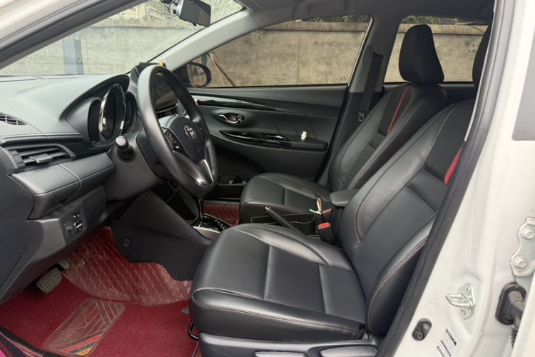 Used Toyota YARiS L 2022 X-Trail 1.5L CVT Luxury PLUS Edition
