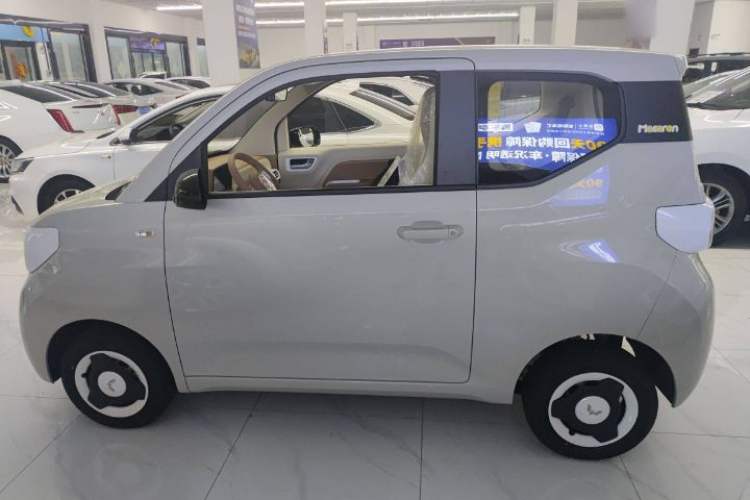 Used Wuling Hongguang MINIEV 2024 3rd Generation 215km Youth Edition
