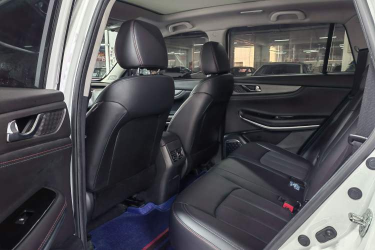 Used Changan CS75 2021 Honor Million Edition 280T DCT Prestige Model
