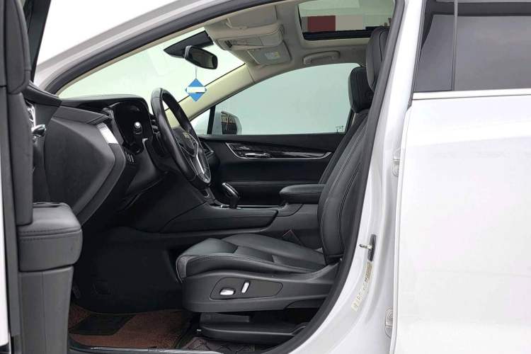 Used Cadillac XT5 2016 25T Luxury Model