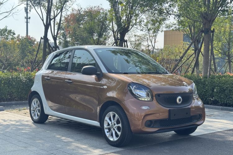 Used  forfour 2016 1.0L 52 kW Dynamic Edition
