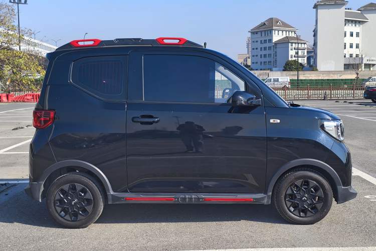 Used Wuling Hongguang MINIEV 2022 GAMEBOY 200km Play Edition with Lithium Iron Phosphate