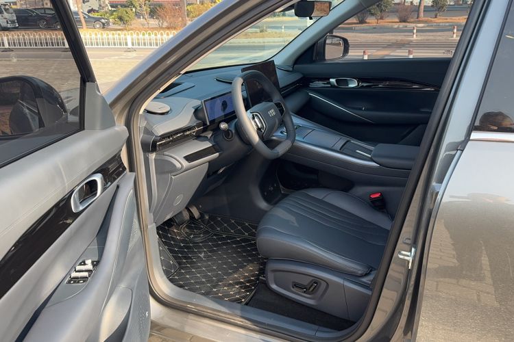 Used  E5 2024 530 km Exploration+ Version
