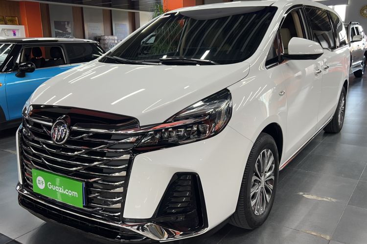 Used Buick GL8 2023 Facelifted Land Cruiser Executive Luxury Version
