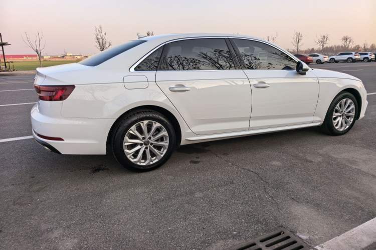 Used Audi A4L 2019 40 TFSI Ambition China VI