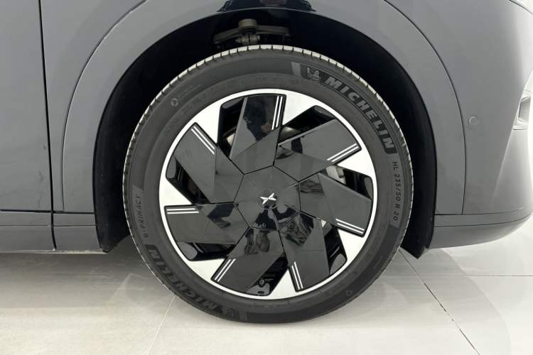 Used XPeng X9 2024 702 Ultra-Long Range Max
