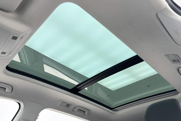 Used Volkswagen Tharu 2021 280TSI Two-Wheel-Drive Luxury Plus Edition
