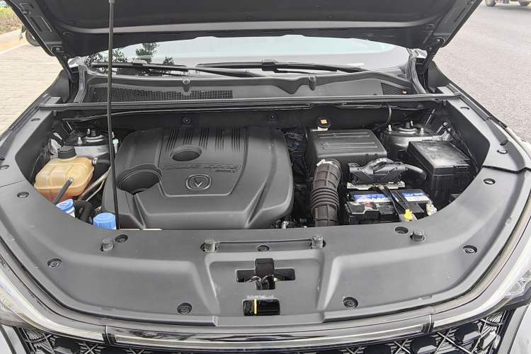 Used Changan CS75 PLUS 2021 1.5T Automatic Luxury Version
