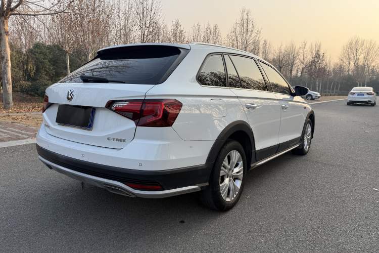 Used Volkswagen C-TREK 2018 1.5L Automatic Comfort Model
