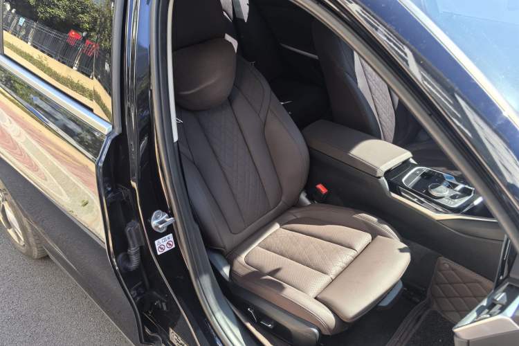 Used BMW i3 2024 eDrive 35 L