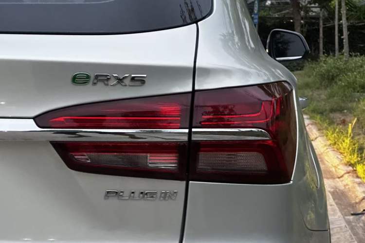 Used Roewe RX5 New Energy 2019 eRX5 50T 4G Connected Excellence Edition
