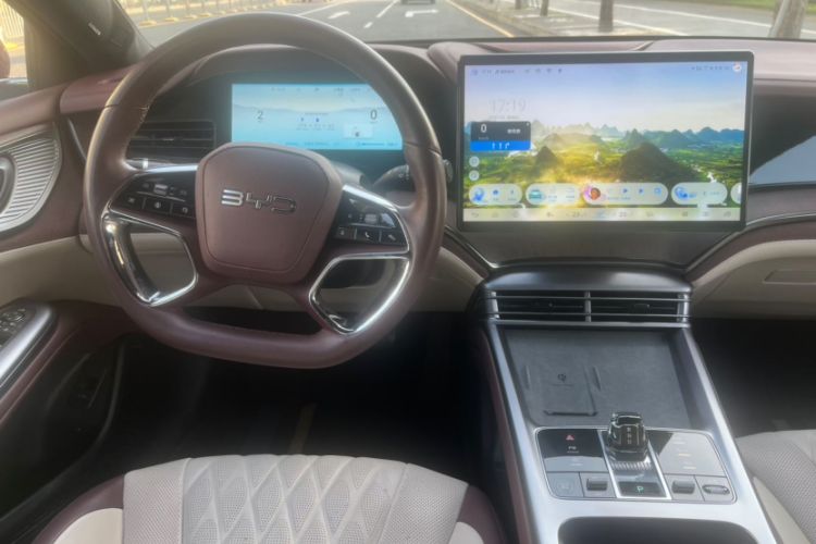 Used BYD Seal 2023 DM-i 1.5T 121km Flagship Model
