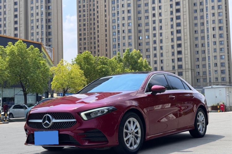 Used Mercedes-Benz A-Class 2021 A 200 L Sport Sedan Fashion Model
