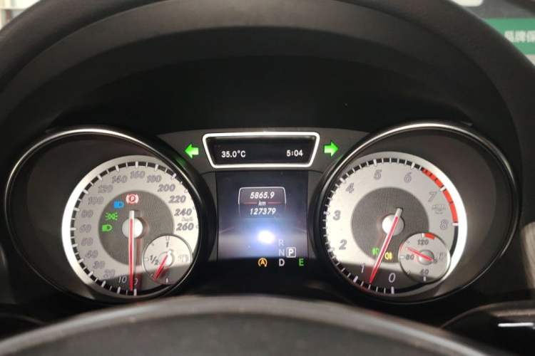 Used Mercedes-Benz GLA 2015 GLA 220 4MATIC Fashion Model