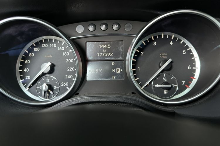 Used Mercedes-Benz R-Class 2015 R 320 4MATIC Luxury Model
