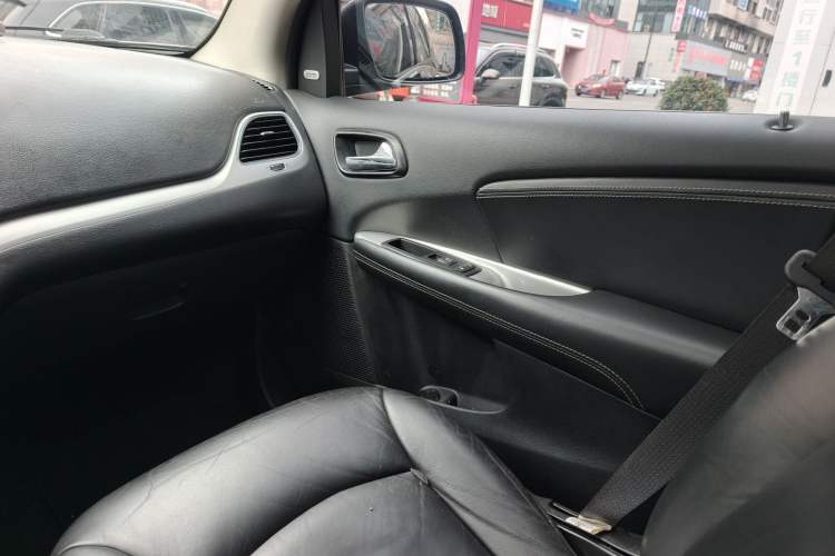 Used Dodge Journey 2015 2.0TD Four-Wheel Drive Luxury Edition