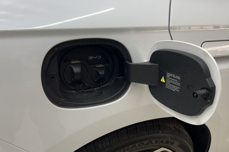 Used BYD Seal 06 New Energy 2024 DM-i 120KM Flagship Model
