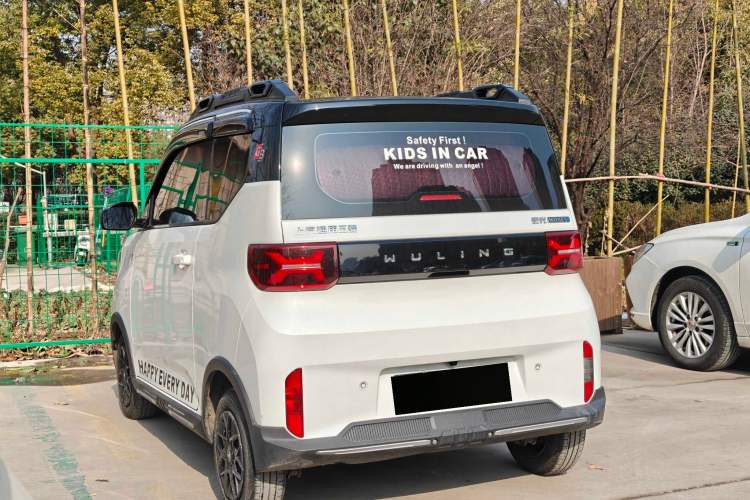 Used Wuling Hongguang MINIEV 2022 GAMEBOY 200km Gaming Edition with Lithium Iron Phosphate